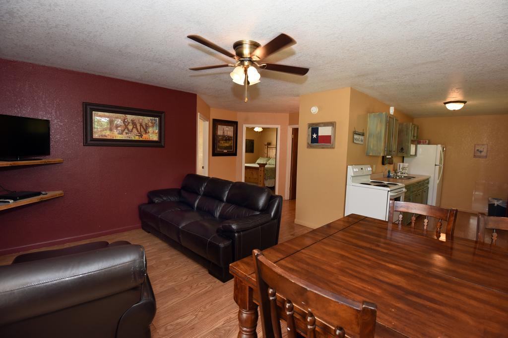 River Bluff Cabins Rio Frio Екстер'єр фото