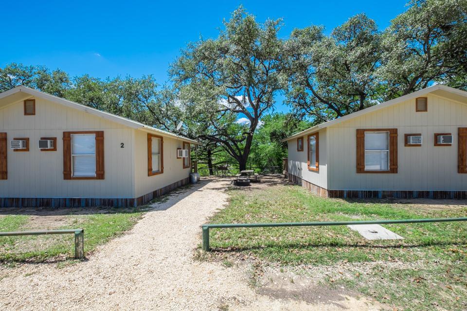 River Bluff Cabins Rio Frio Екстер'єр фото
