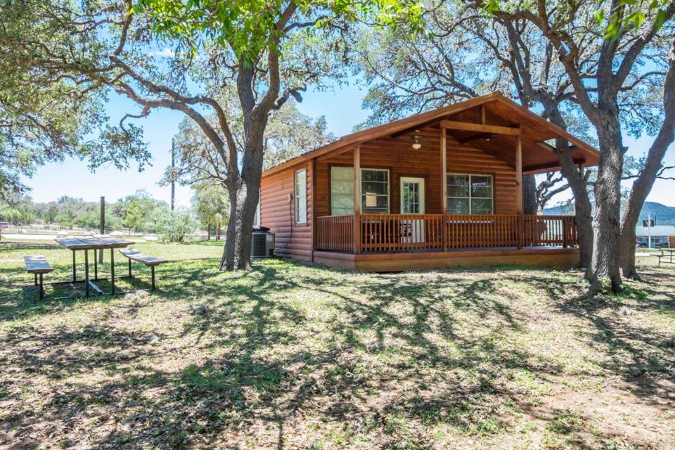 River Bluff Cabins Rio Frio Екстер'єр фото